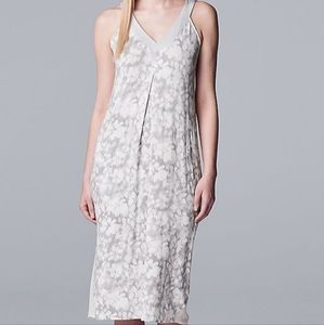 New Vera Wang Nightgown V-Neck Chemise